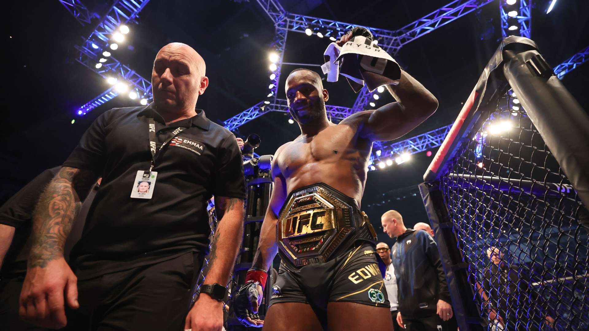 高高跃起 高高跃起