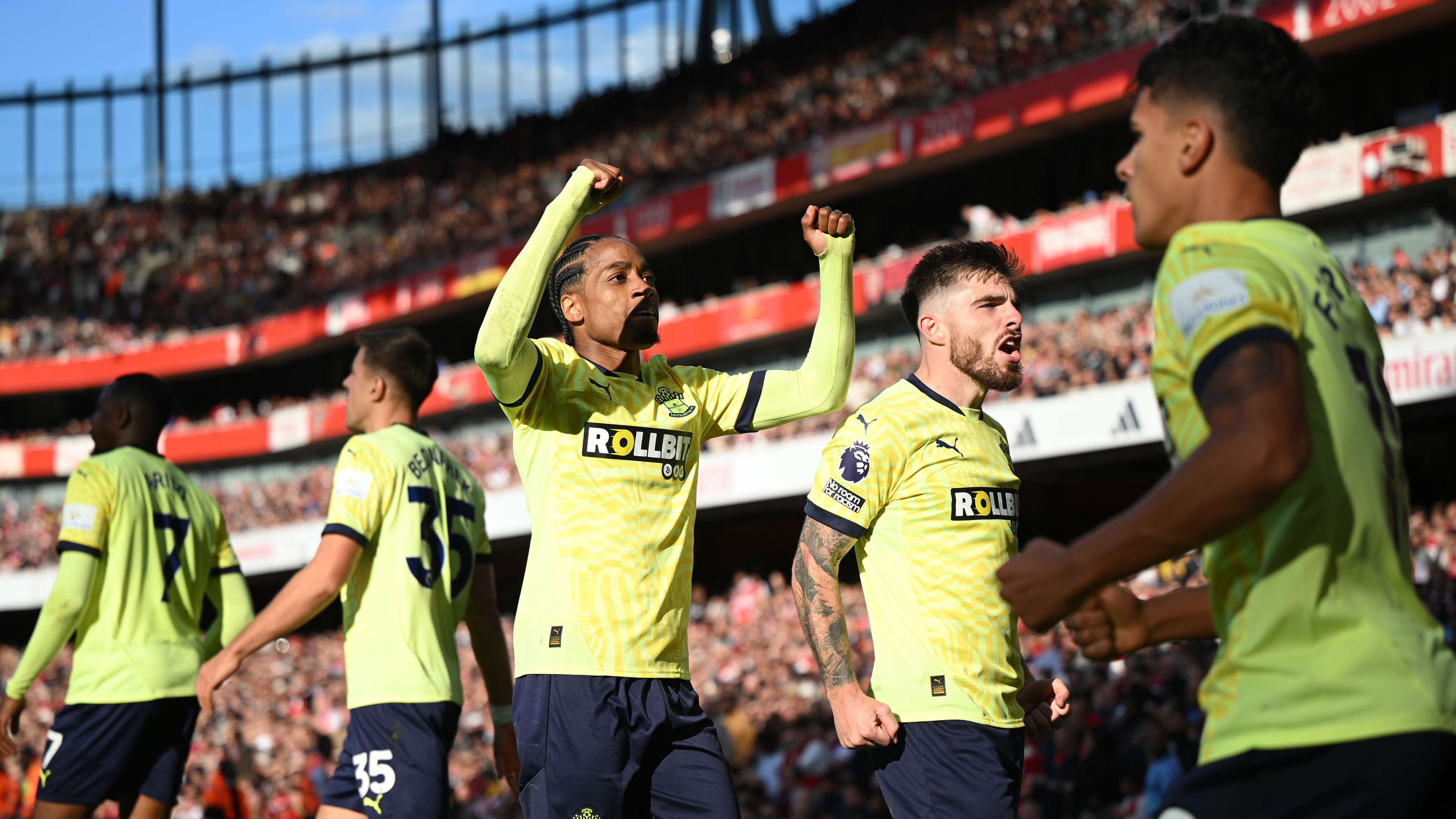 现出的默契 现出的默契